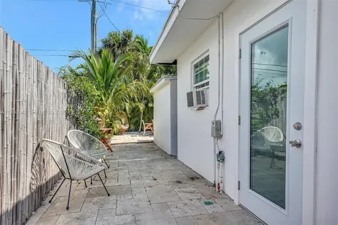 701 NE 8th Street Pompano Beach FL 33060