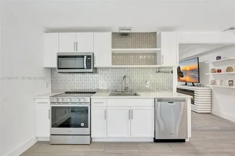 701 NE 8th Street Pompano Beach FL 33060