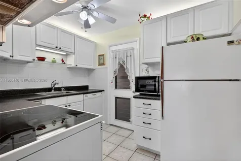 16900 NE 14th Avenue Miami FL 33162
