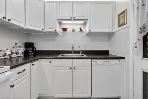 16900 NE 14th Avenue Miami FL 33162
