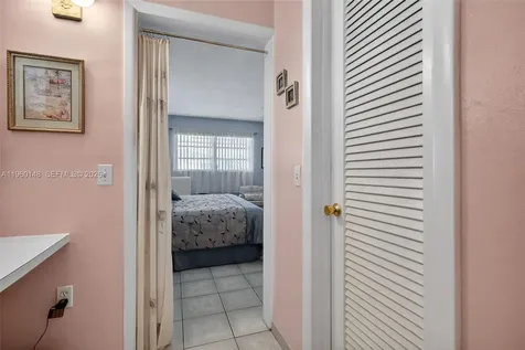 16900 NE 14th Avenue Miami FL 33162