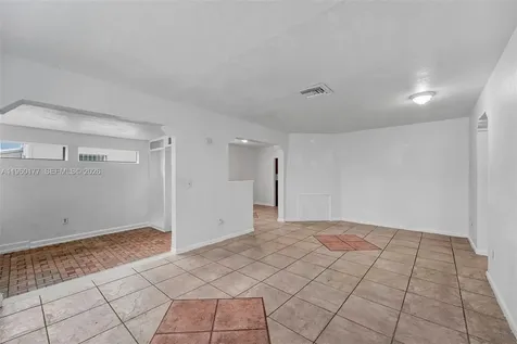 Miami FL 33135