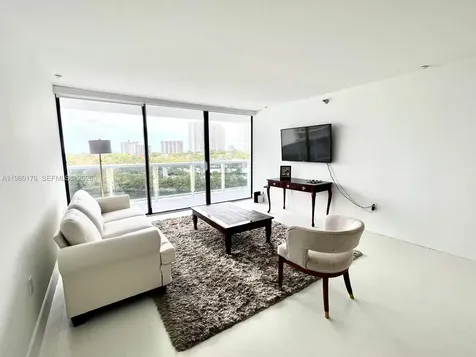 20515 E Country Club Drive Aventura FL 33180