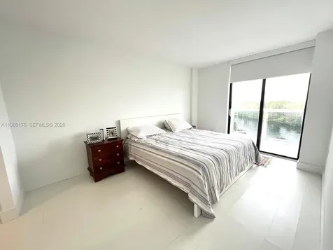 20515 E Country Club Drive Aventura FL 33180