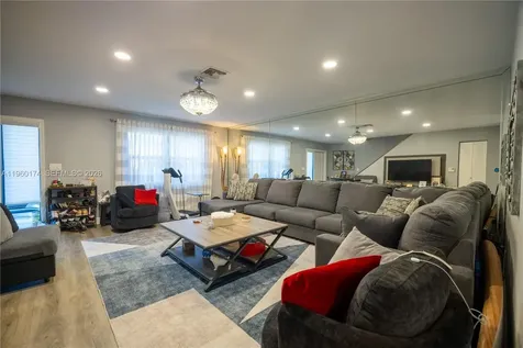 898 NW 47th Street Deerfield Beach FL 33064