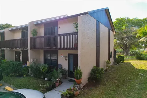 898 NW 47th Street Deerfield Beach FL 33064