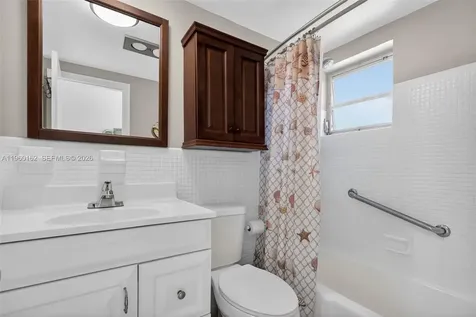 16901 NE 13th Avenue Miami FL 33162