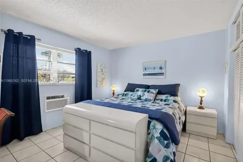 16901 NE 13th Avenue Miami FL 33162