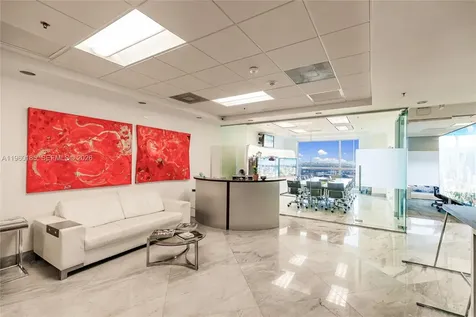 175 SW 7th Street Miami FL 33130