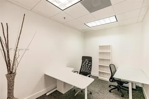 175 SW 7th Street Miami FL 33130