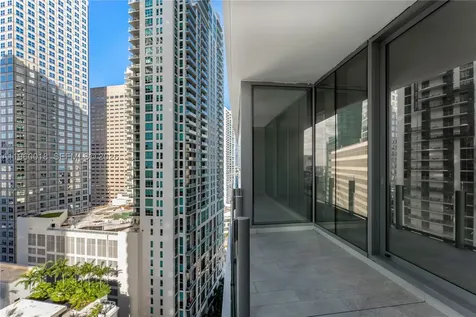 300 Biscayne Blvd Way Miami FL 33131