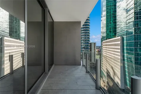 300 Biscayne Blvd Way Miami FL 33131