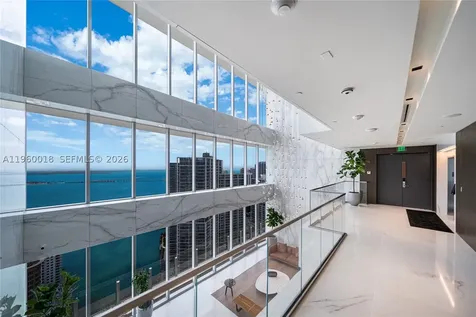 300 Biscayne Blvd Way Miami FL 33131