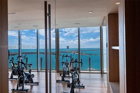 300 Biscayne Blvd Way Miami FL 33131