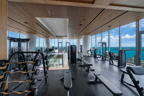 300 Biscayne Blvd Way Miami FL 33131