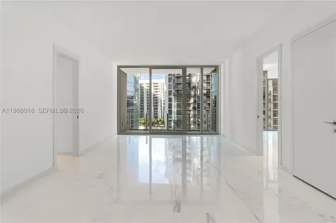 300 Biscayne Blvd Way Miami FL 33131