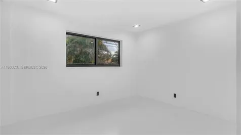 3810 NW 6th Street Lauderhill FL 33311