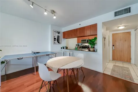 1200 Brickell Bay Drive Miami FL 33131
