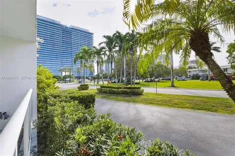 1 Harbour Way Bal Harbour FL 33154