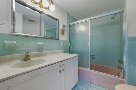 1 Harbour Way Bal Harbour FL 33154