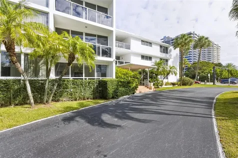1 Harbour Way Bal Harbour FL 33154