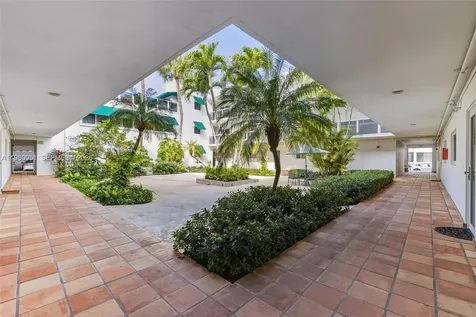 1 Harbour Way Bal Harbour FL 33154
