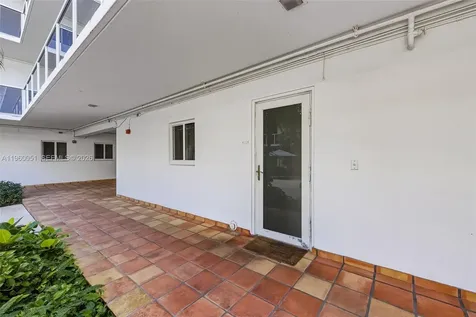 1 Harbour Way Bal Harbour FL 33154