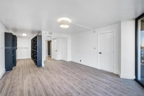 4000 Towerside Terrace Miami FL 33138