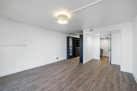 4000 Towerside Terrace Miami FL 33138