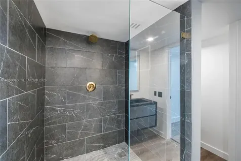 4000 Towerside Terrace Miami FL 33138