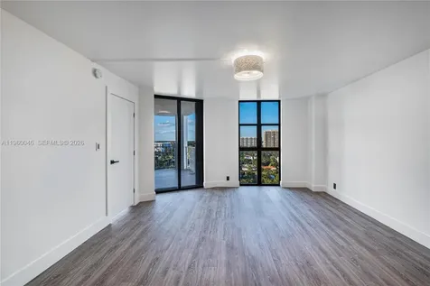 4000 Towerside Terrace Miami FL 33138