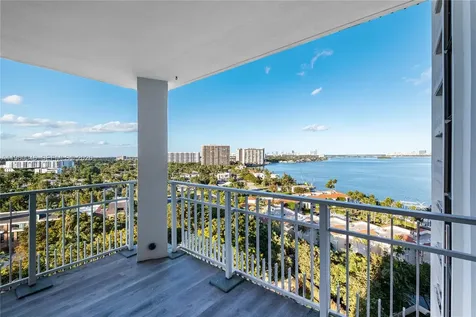 4000 Towerside Terrace Miami FL 33138