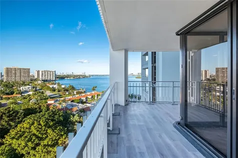 4000 Towerside Terrace Miami FL 33138