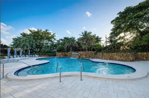 4000 Towerside Terrace Miami FL 33138