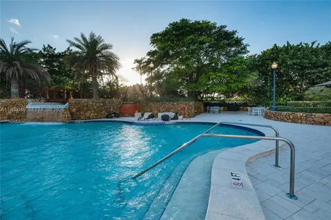 4000 Towerside Terrace Miami FL 33138