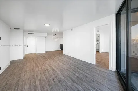 4000 Towerside Terrace Miami FL 33138