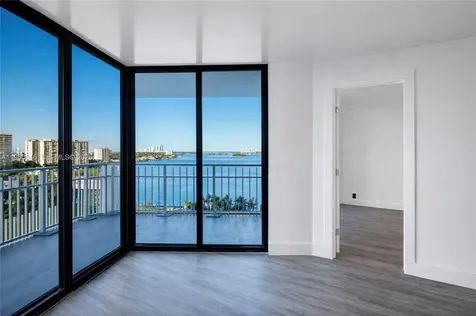 4000 Towerside Terrace Miami FL 33138