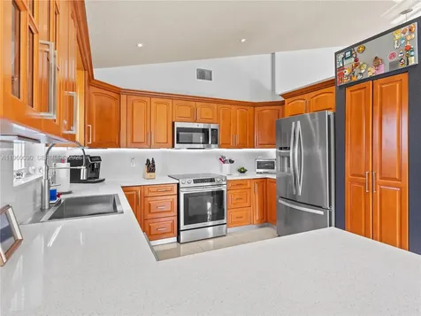 20550 NW 7th Street Pembroke Pines FL 33029