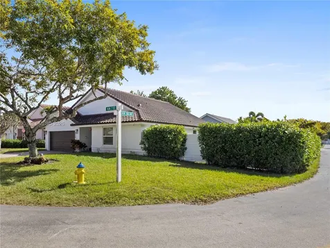 20550 NW 7th Street Pembroke Pines FL 33029