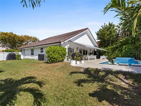 20550 NW 7th Street Pembroke Pines FL 33029