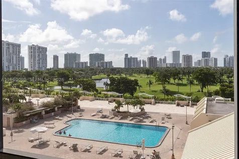 20301 W Country Club Drive Aventura FL 33180
