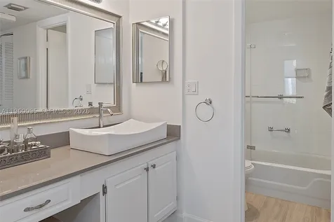 20301 W Country Club Drive Aventura FL 33180