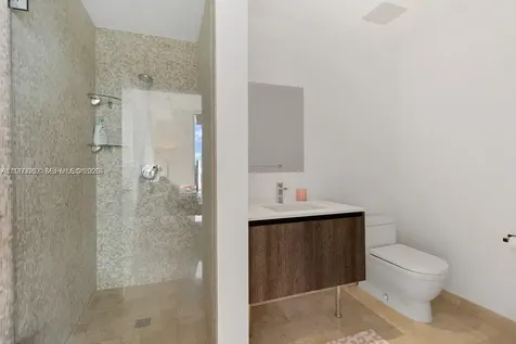 88 SW 7th Street Miami FL 33130