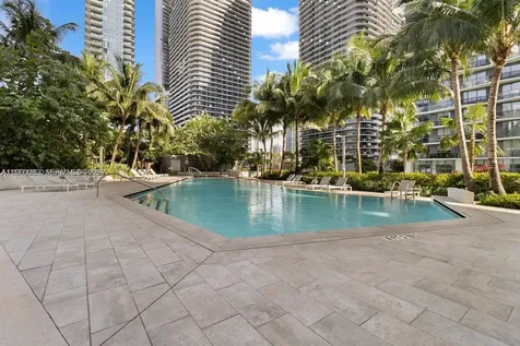 88 SW 7th Street Miami FL 33130