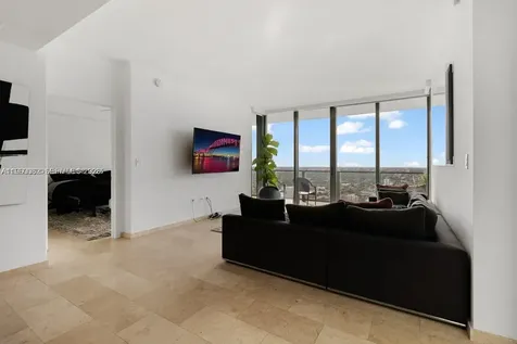 88 SW 7th Street Miami FL 33130