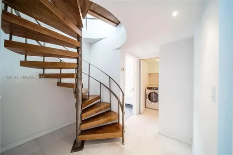 5415 Collins Avenue Miami Beach FL 33140