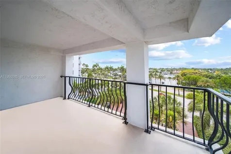5415 Collins Avenue Miami Beach FL 33140