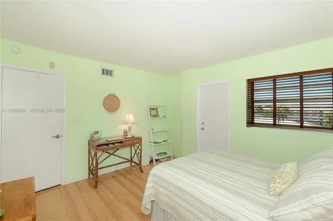 3051 NE 48th Street Fort Lauderdale FL 33308