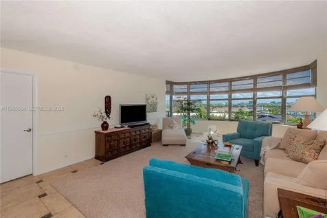 3051 NE 48th Street Fort Lauderdale FL 33308