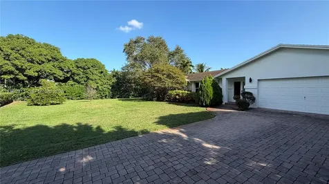 11030 SW 42nd Court Davie FL 33328